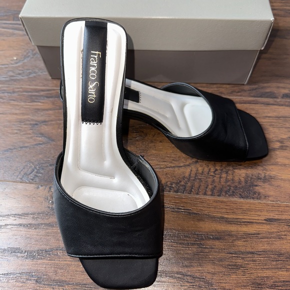 Franco Sarto Strapless heel - Picture 2 of 6